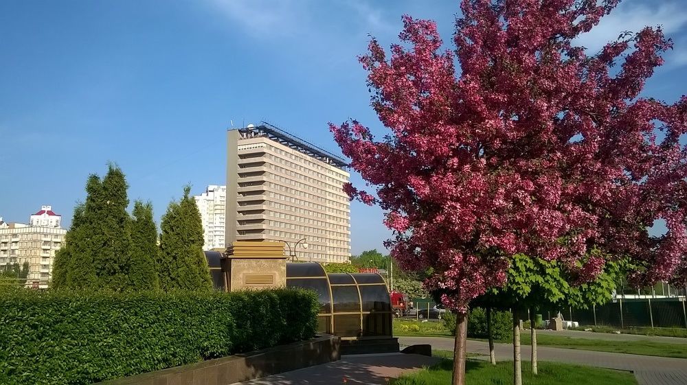 Universitetskaya Hotel Moscovo Exterior foto